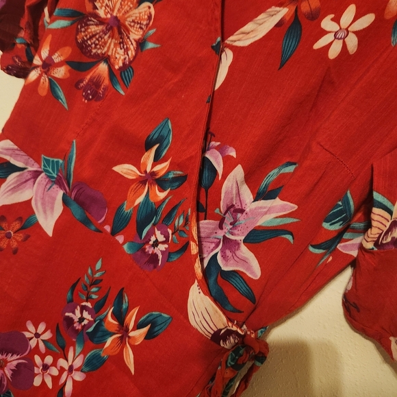 Old Navy Floral Wrap Dress - Red Medium - Picture 4 of 4